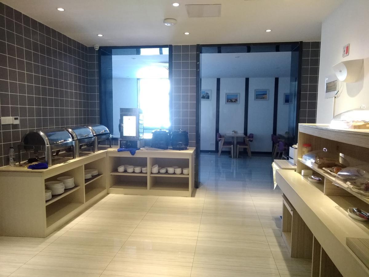 Lavande Hotel Qingdao North Station Shop Экстерьер фото